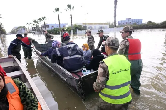 Authorities carry out forced evacuations in flood-hit Ksar El-Kebir