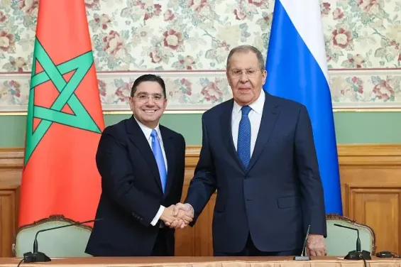 Moroccan FM and Russian counterpart hail ties in phone call