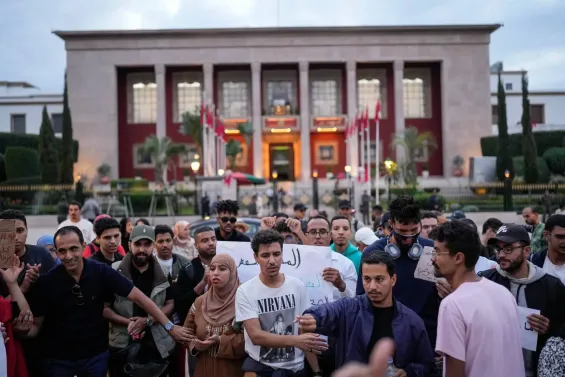 Young Moroccans show low trust in political institutions, Afrobarometer finds