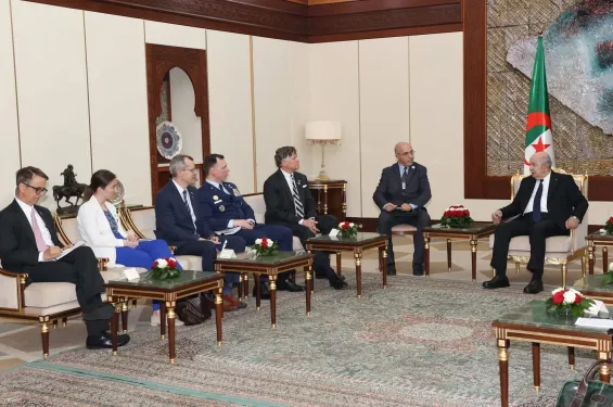 Received by Algerian president, Landau urges resolution of Sahara conflict