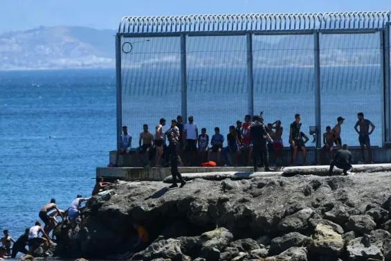 Eight migrants enter Ceuta during Eid al Adha celebrations