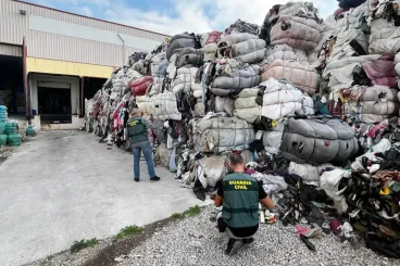 Spanish Civil Guard investigates illegal textile waste transport from Morocco to Algeciras