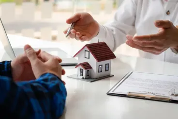 Spanish court fines real estate company for discrimination against Moroccan man