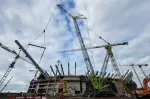 Le Maroc déploie une grue de levage lourd Zoomlion pour des stades du Mondial 2030