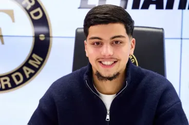 Le talent de Feyenoord Nassim El Harmouz choisit le Maroc