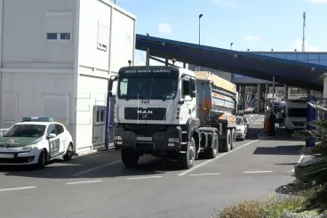 Ceuta imports 4,122 tons of sand from Morocco since border reopening