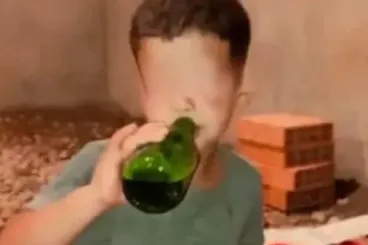 Two brothers arrested near Benslimane for inciting minor nephew to drink alcohol