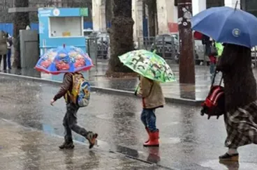 Floods force school closures in Ksar El-Kebir for safety