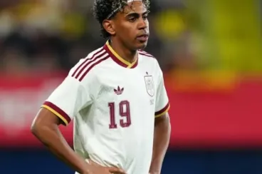 Racist chants overshadow Spain–Egypt friendly at RCDE Stadium