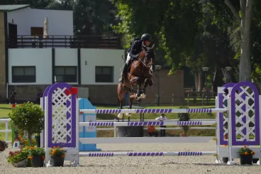 Moroccan rider Nall Zarwal qualifies for 2026 FEI Jumping World Challenge finals