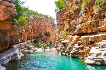 Nomad #98: El valle del paraíso entre naturaleza exuberante y aguas turquesas