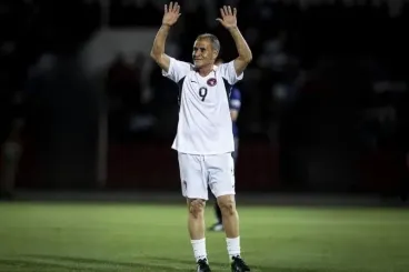 Fútbol: Gianni Infantino y Patrice Motsepe rinden homenaje a Ahmed Faras
