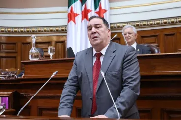 وزير جزائري يتهم المغرب بـ"الاستيلاء على الكسكس"