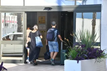 Spanish authorities begin repatriating Moroccan minors from Ceuta to mainland