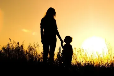 Moroccan mothers can now extend their health coverage to their children