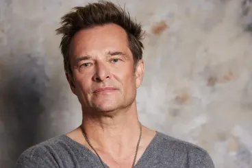 David Hallyday pide a la FIFA intervenir contra el exterminio de perros callejeros en Marruecos antes del Mundial 2030