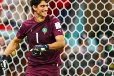 Balón de Oro 2025: Yassine Bounou entre los 10 nominados para el Trofeo Yashin
