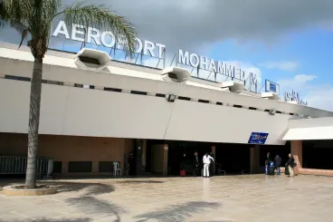 Aeropuerto Mohammed V: Una mujer y su hija involucradas en una red de estafas en línea