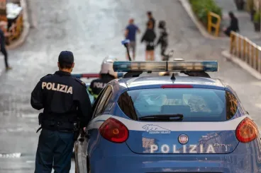 Italia: Detención de un marroquí sospechoso de gestionar una red de migración irregular