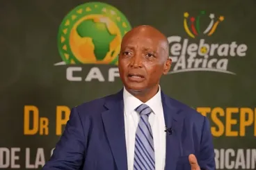 Patrice Motsepe defiende la independencia judicial de la CAF tras polémica en partido Marruecos-Senegal