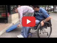 Canada : Handicapé moteur, un Marocain veut faciliter l'accès des commerces aux personnes en fauteuil