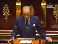 Hassan II reçu à l'Assemblée nationale française