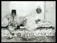 Archives : Le sultan Mohammed V à la piscine 
